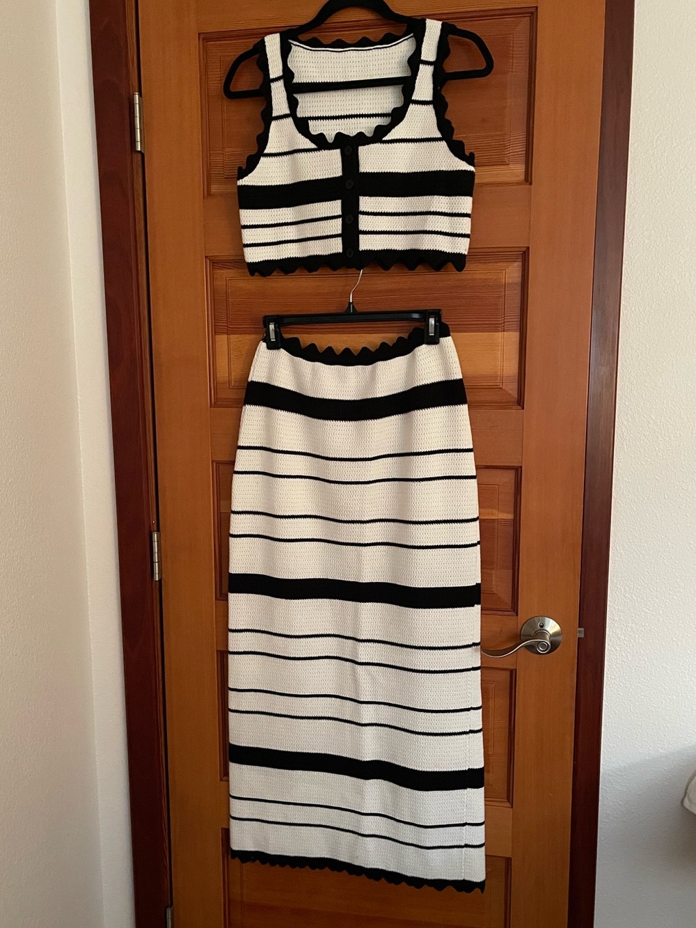Commense Black & Off-White Striped Knit Set - NWT - Large